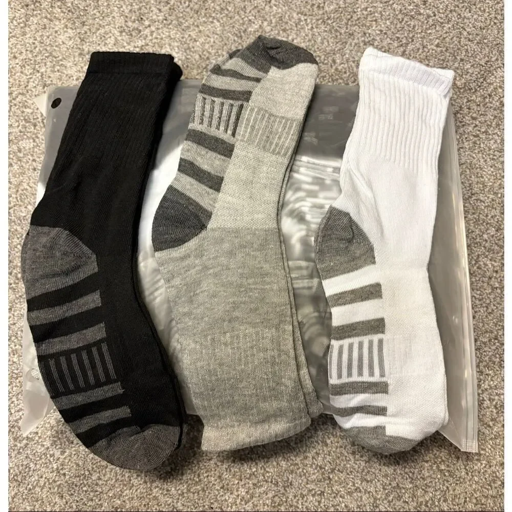 Package of 30 crew socks size 7-9